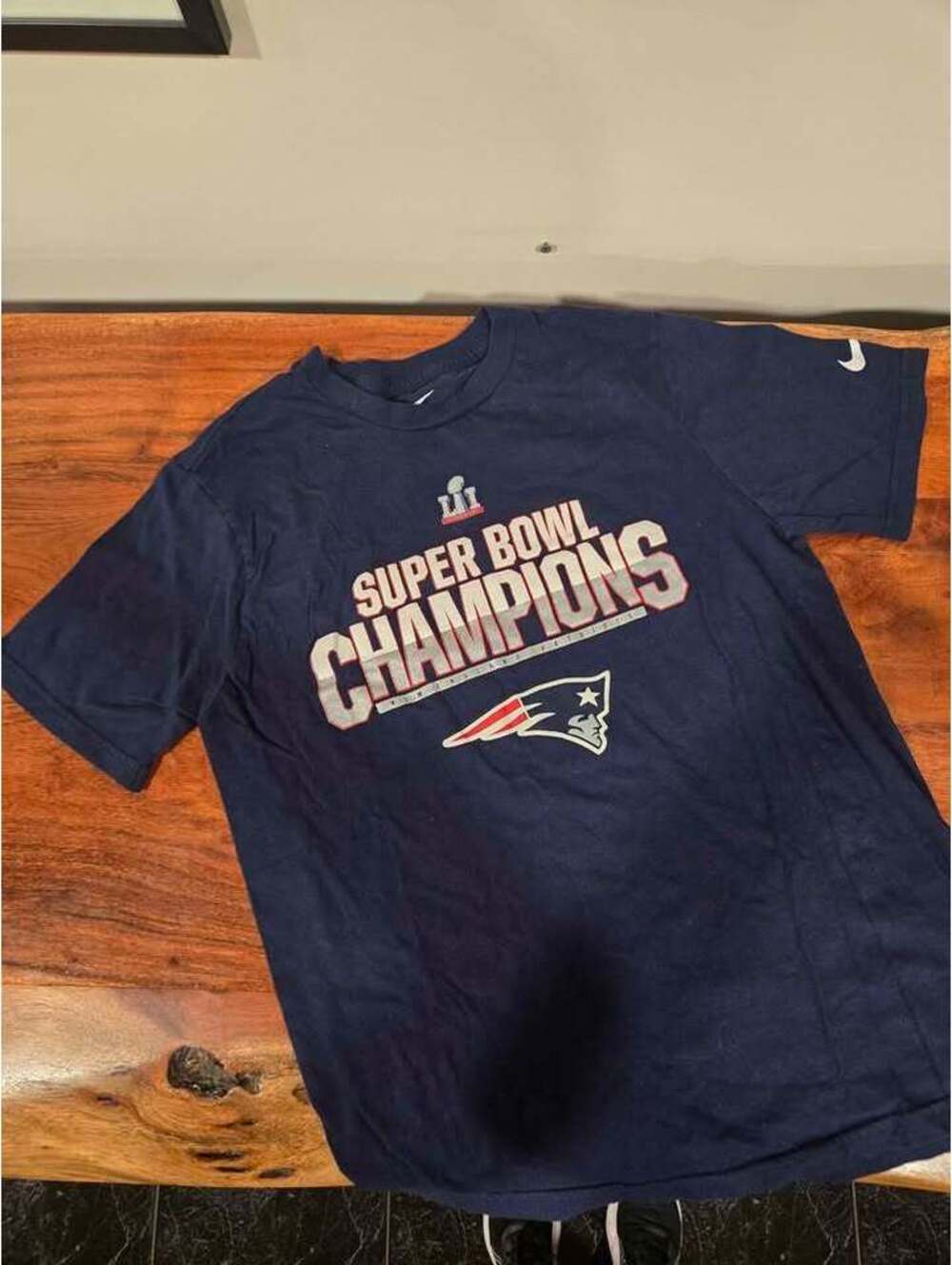 Nike New England Patriots Super Bowl LIII Champions T-Shirt, sz L